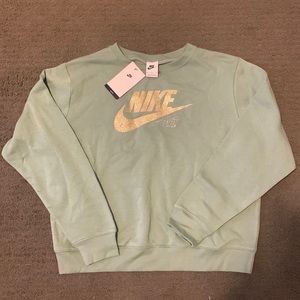 NWT Nike Crewneck